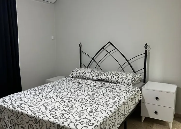1c Newly Renovated 2 Bedroom Flat Apartament *